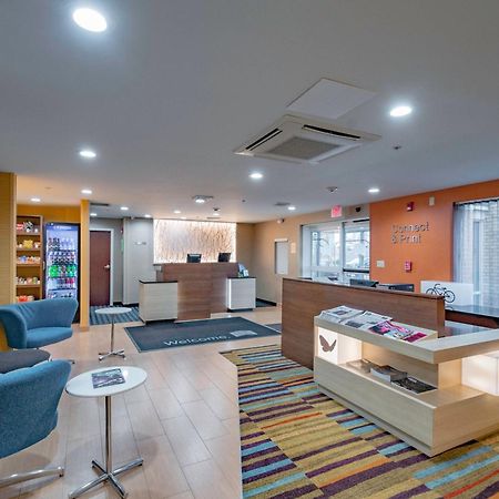 Fairfield Inn & Suites By Marriott Cleveland Стрітсборо Екстер'єр фото